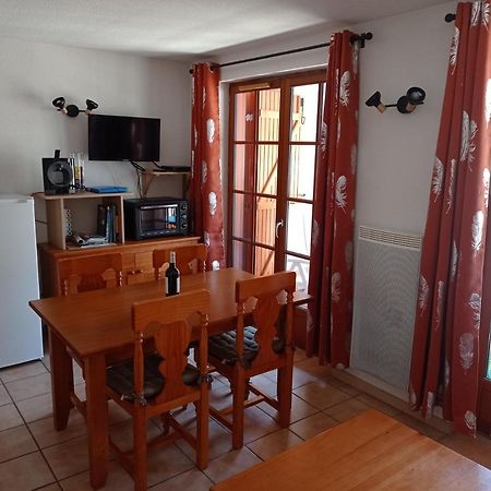 Agreable Appartement Avec Balcon Dans Residence Calme โกเตอเรต์ ภายนอก รูปภาพ