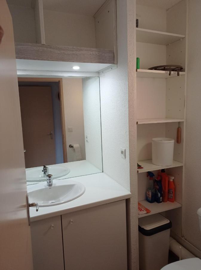 Agreable Appartement Avec Balcon Dans Residence Calme โกเตอเรต์ ภายนอก รูปภาพ